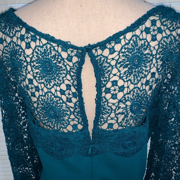 Studio One Dress - Picture 6 of 7